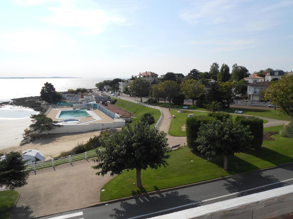 Hotel Beau Rivage Royan Exterior photo